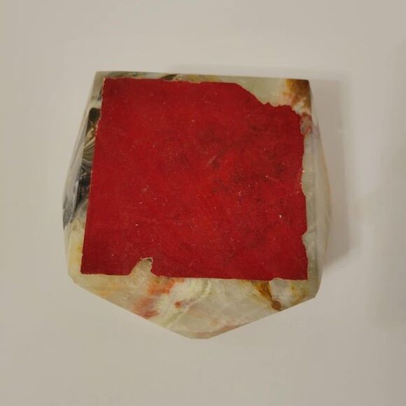 Vintage MCM Carved Polished Onyx Marble Natural Stone Ashtray 6.5" × 6.5" - Picture 9 of 10